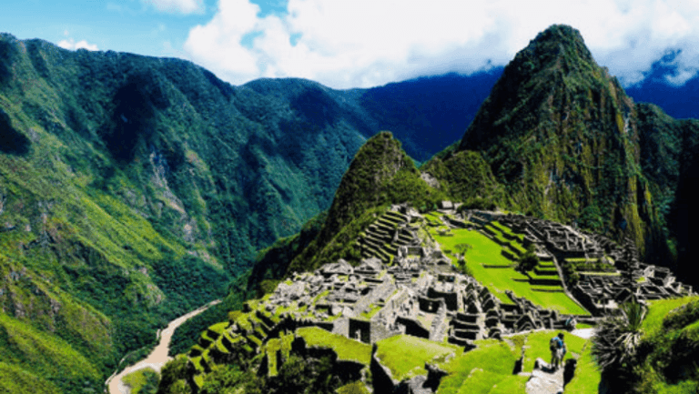 Top 5 Reasons Why You Should Visit Peru at Least Once