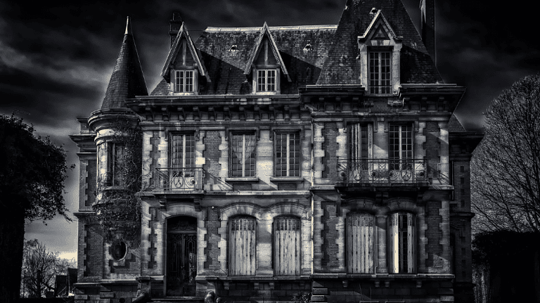 The 5 Most Haunted Houses in the US That Will Give You Chills